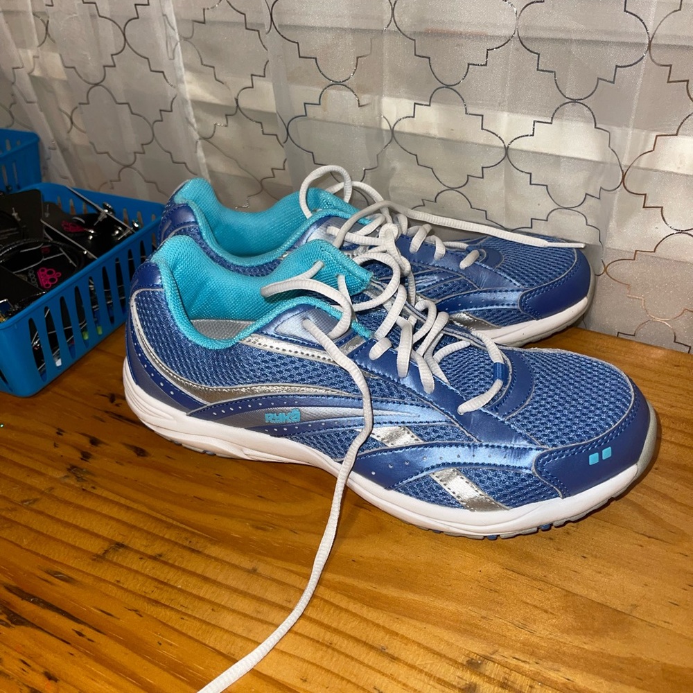 Ryka Tennis Shoes